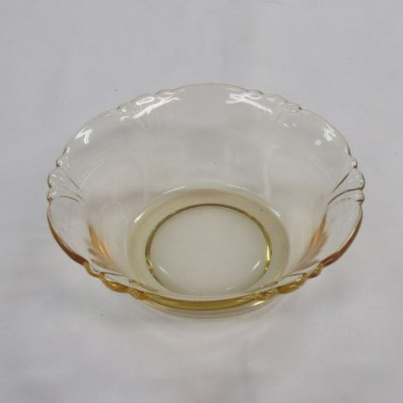 Heisey Sahara Yellow EMPRESS Blank 1401 4 1/4 Inch Berry Bowl - Picture 1 of 4